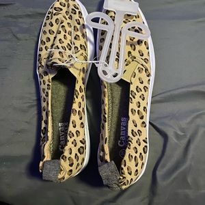 Ladies Leopard Slip- On